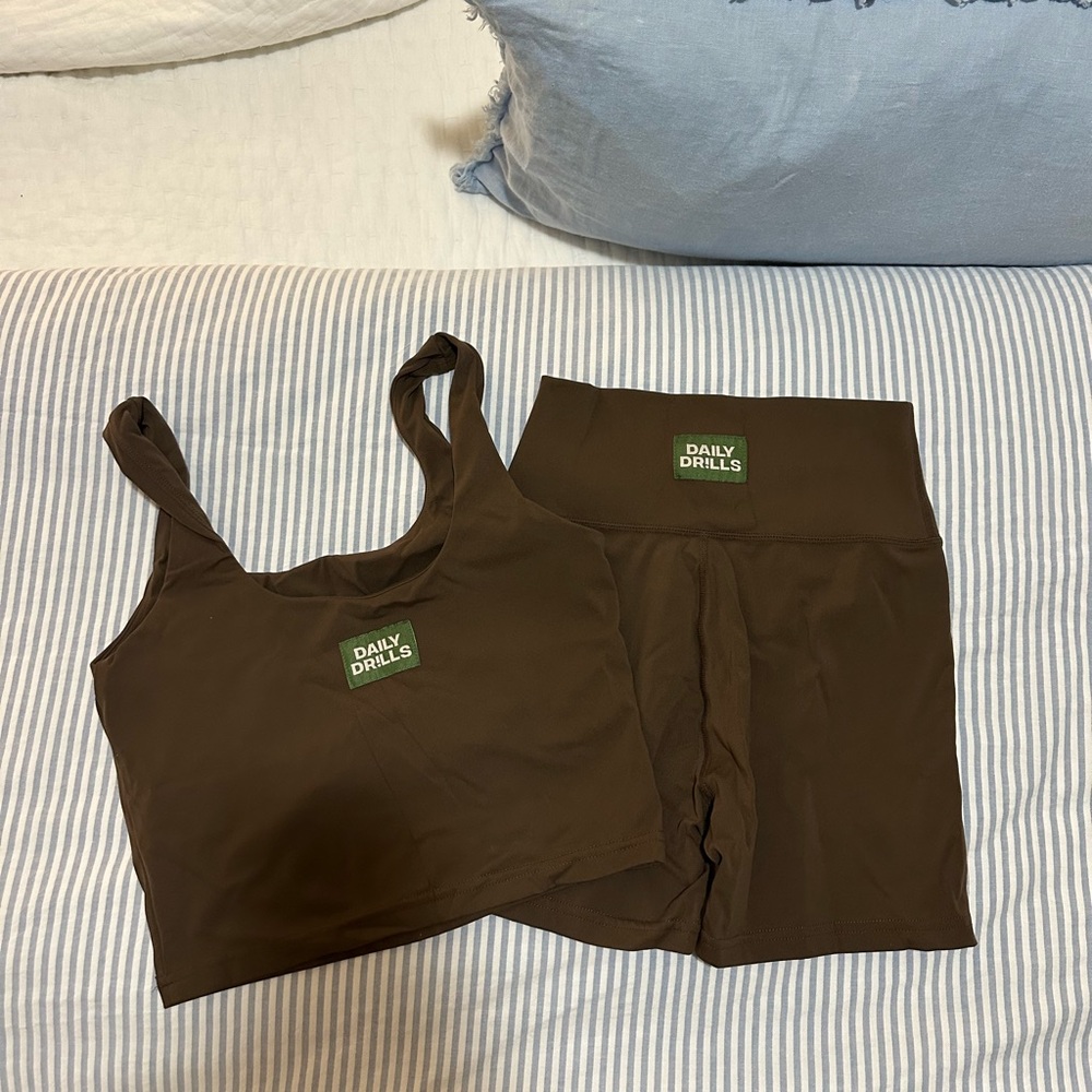 Daily Drills Chocolate Workout Set